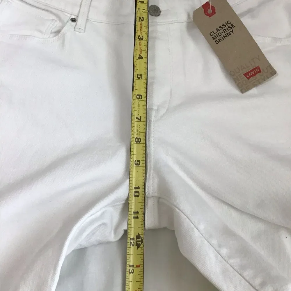 Levi’s White Classic Mid Rise Skinny Jeans New Size 32
